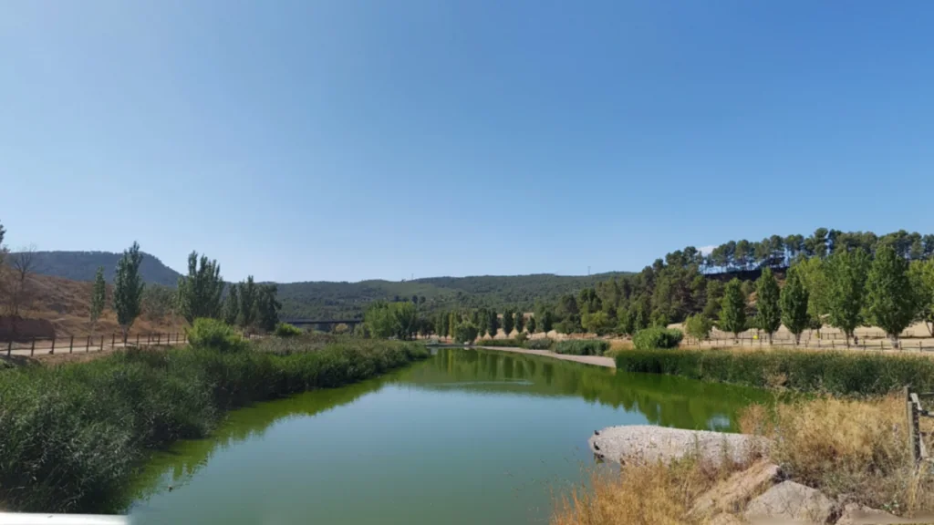Recogen 175 kilos de desechos en el río Anoia Image 1 1024x576